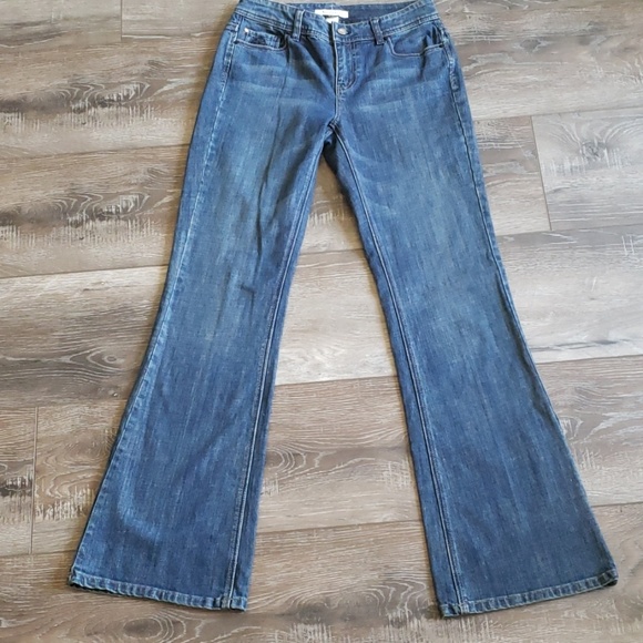 White House Black Market Jean's bling flare 2R - Picture 2 of 6